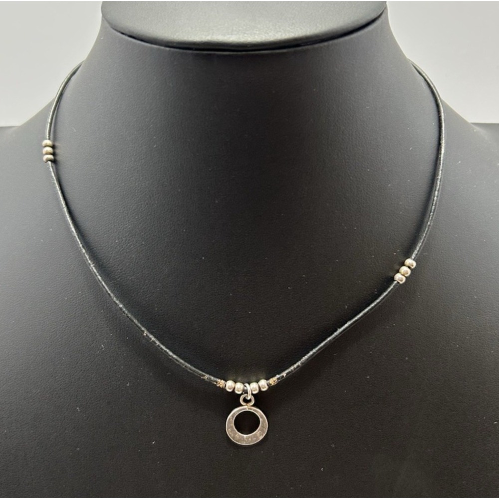 Silpada Necklace Black Leather Sterling Silver Hammered Circle Pendant 16"
